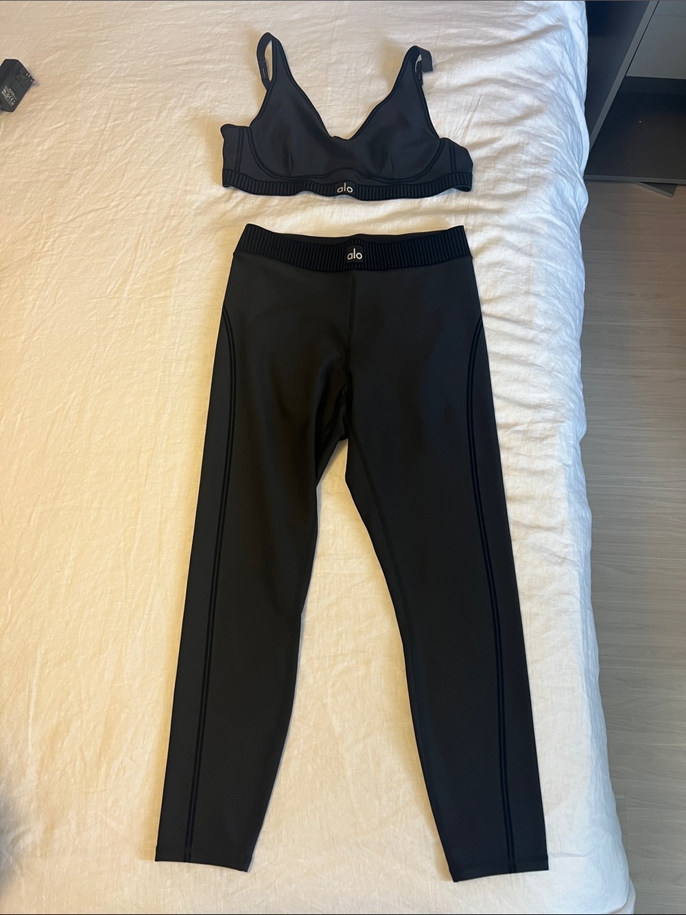 ALO Yoga Black High-Rise Sculpt Leggings